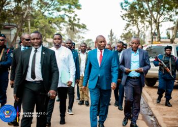 Sud-Kivu : Purusi sort le scanner biométrique pour débusquer les soldats fantômes