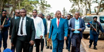 Sud-Kivu : Purusi sort le scanner biométrique pour débusquer les soldats fantômes