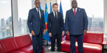 Fatshi, le Globetrotter Distrait : Pourquoi Tshisekedi Doit Zapper le Sommet de Macron et Déléguer