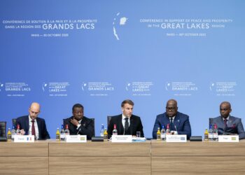 8 Gifles Diplomatiques du Sommet de Paris : Échec Total Pour Tous (Sauf Tshisekedi Qui S&rsquo;en Sort en Star Solitaire)