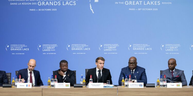 8 Gifles Diplomatiques du Sommet de Paris : Échec Total Pour Tous (Sauf Tshisekedi Qui S’en Sort en Star Solitaire)