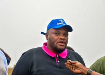 Le Kamikaze Bumba: Le gouverneur croit qu’il peut stopper 60 ans de pourriture à Kinshasa